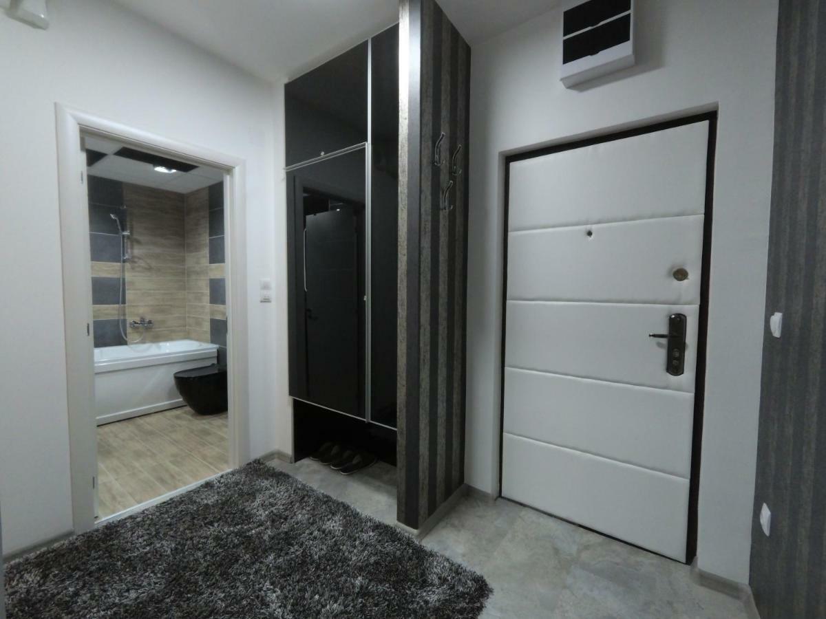 Grey Apartment Nis Ngoại thất bức ảnh